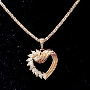 Gorgeous rose gold heart necklace